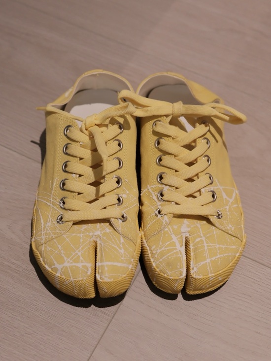 Maison Martin Margiela Shoes - Maison Margiela Paint Splatter Tabi Sneakers 💛Yellow Canvas